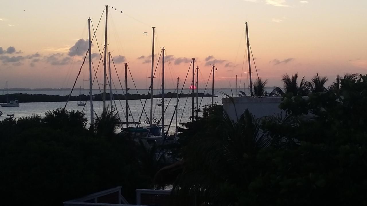 Marina Paraiso Isla Mujeres Hotel المظهر الخارجي الصورة