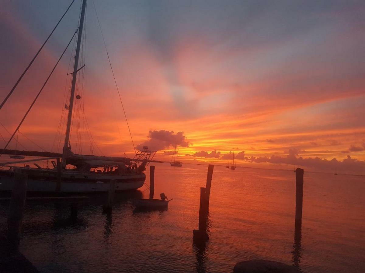 Marina Paraiso Isla Mujeres Hotel المظهر الخارجي الصورة